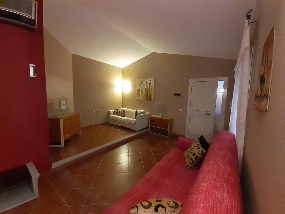 אולביה Casa Anna 24 Apartment מראה חיצוני תמונה